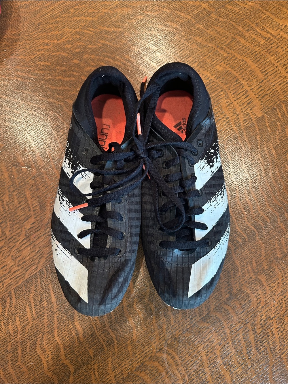 Sprinting spikes